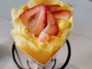 Domie’s Yogurt Boba & Crepe