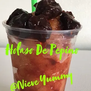 Holaso De Pepino w/ Hola candy