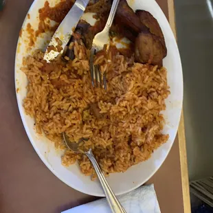 Everything is microwave... FUFU WAS OLD.. DO NOT GO HERE.. I will be making a YOUTUBE VIDEO ABOUT EXPERIENCE..