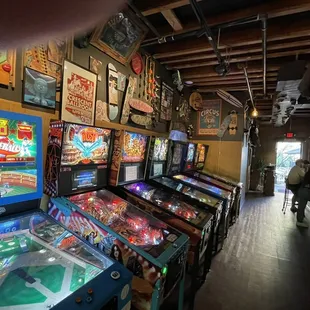 Pinball wall