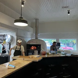 Pizza oven