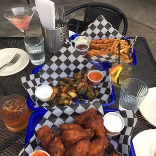 Wing basket before...