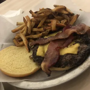 Bacon cheeseburger
