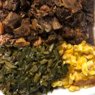 Oxtail&apos;s dinner
