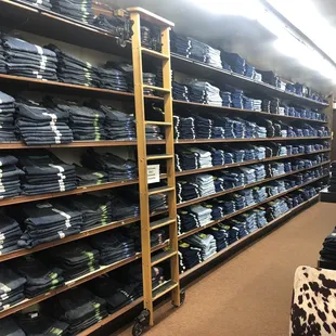 Vast selection of men&apos;s jeans!