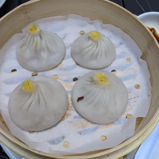 Crab & Pork Soup Dumplings (4)