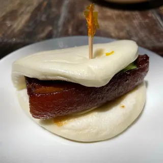 Braised Pork Belly Bun1