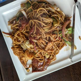 Combination LoMein