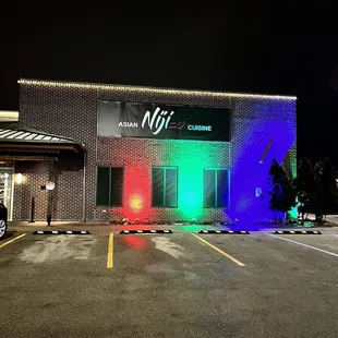 the exterior of niji