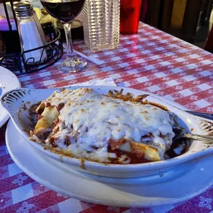 Lasagna and it is very good!