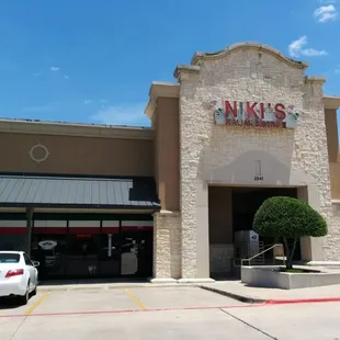 Missing reviews and photos. What happened?