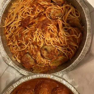 Spaghetti w/ sausage &amp; side order meatballs