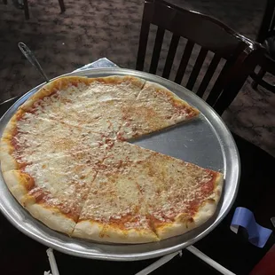 Extra large pizza