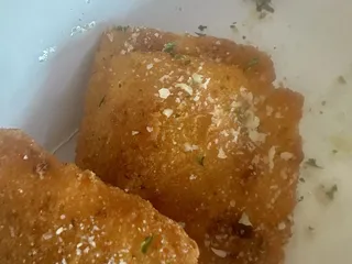Zuroma Bar & Grill