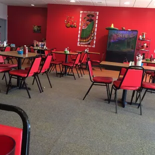 North wall with large TV for viewing.