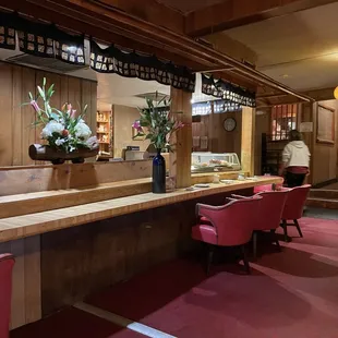 the bar and dining area