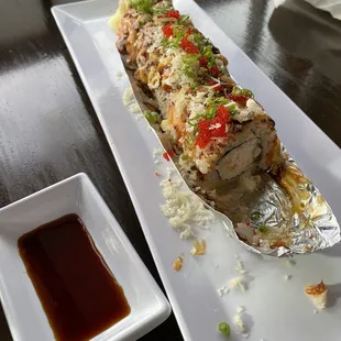 Hot Samurai Roll very very yummy roll. If you are salmon lover like me. This is the best.