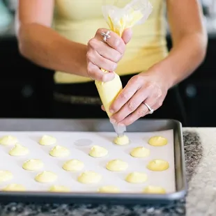We also offer private macaron classes.