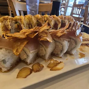 Garlic albacore soft shell cran roll