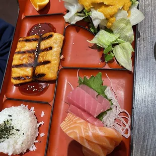 Bento (Teriyaki Salmon &amp; sashimi)