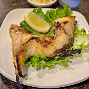 Hamachi Kama (Collar)