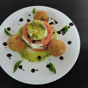 Caprece Salad Special