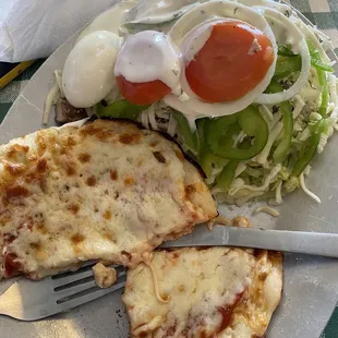 Mini pizza lunch special