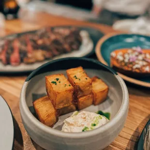 Crispy Potato (ig:@heatherr.eats)