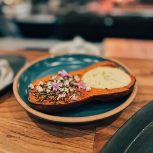 Roasted butternut squash (ig:@heatherr.eats)