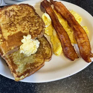 Basic breakfast with crisp yummy bacon.