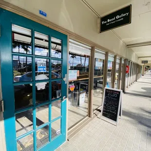 The Bead Gallery store! One of MANY in the Nimitz Biz Center.