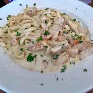 Chicken Alfredo Pasta