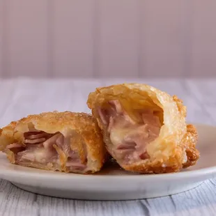 Ham and cheese empanada