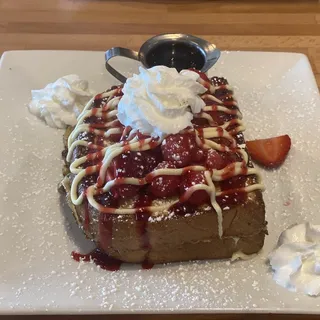 All The Berries French Toast w/ Berry Sauce