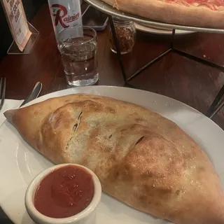 Plurmatic Calzone