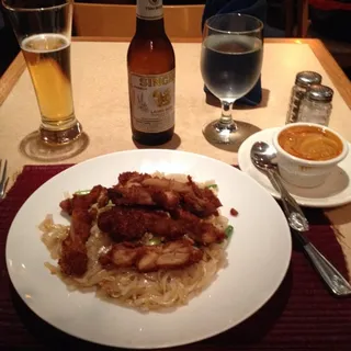 Crispy Chicken Pad Thai