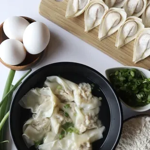 Handmade Wonton in Clear Broth