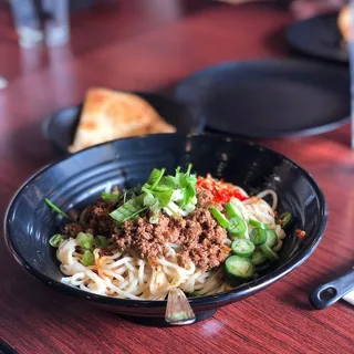 Minced Beef with Green Pepper Noodle