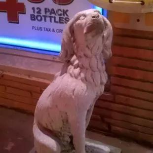 a statue of a dog