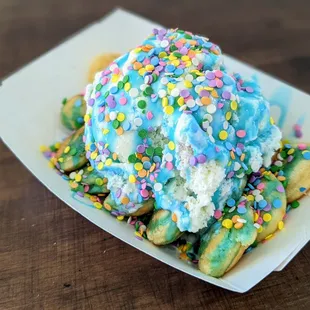 Birthday Cake Dutch Mini Pancakes | Instagram: @telephonesmoothie