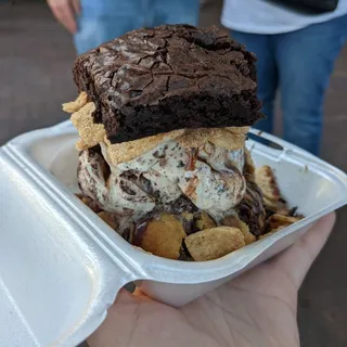 Brookie Monster Sundae