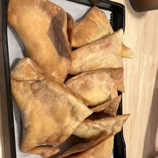 Cheese wontons: they don't look appetizing at all, outer layer was too hard