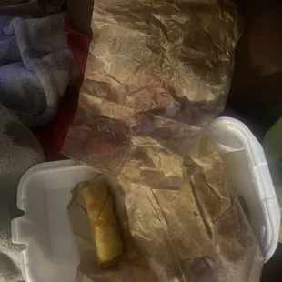 2 napkins one egg roll