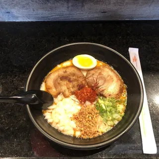 R3. Spicy Tonkotsu Ramen