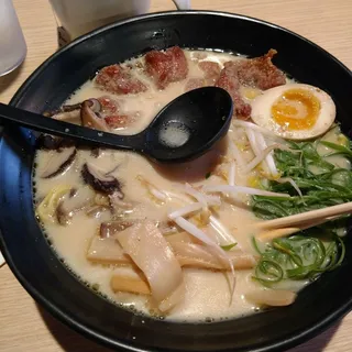 R3 Creamy Broth Chicken Ramen