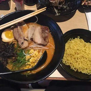 R7 Hokkaido Spicy Miso Ramen