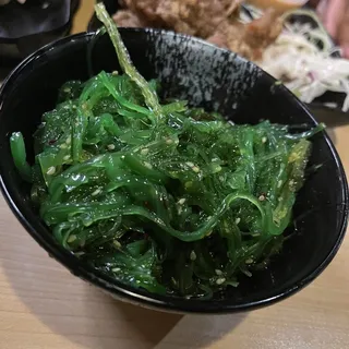 A20 Wakame Salad