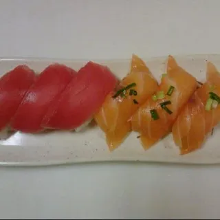 Salmon Nigiri