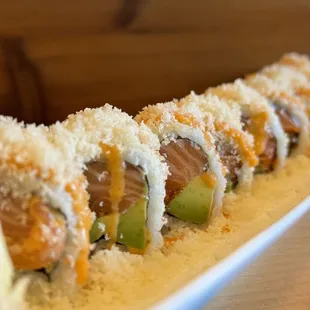 Crunchy Salmon Maki Roll