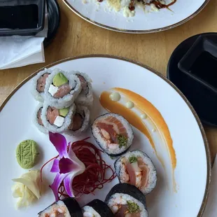 3946 Signature Maki Roll &amp; Philly Maki Roll